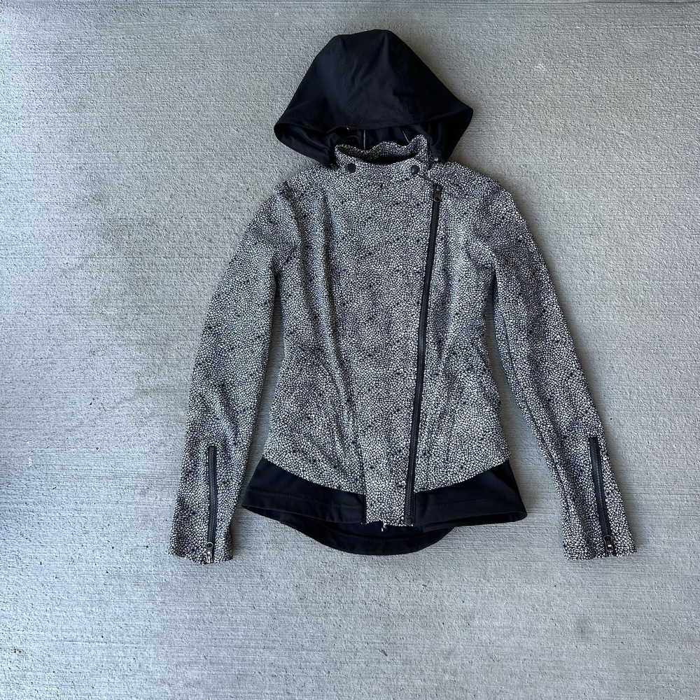 Lululemon Bust A Move Jacket Women's 2 XS Flash Petal Black Ghost Reflective